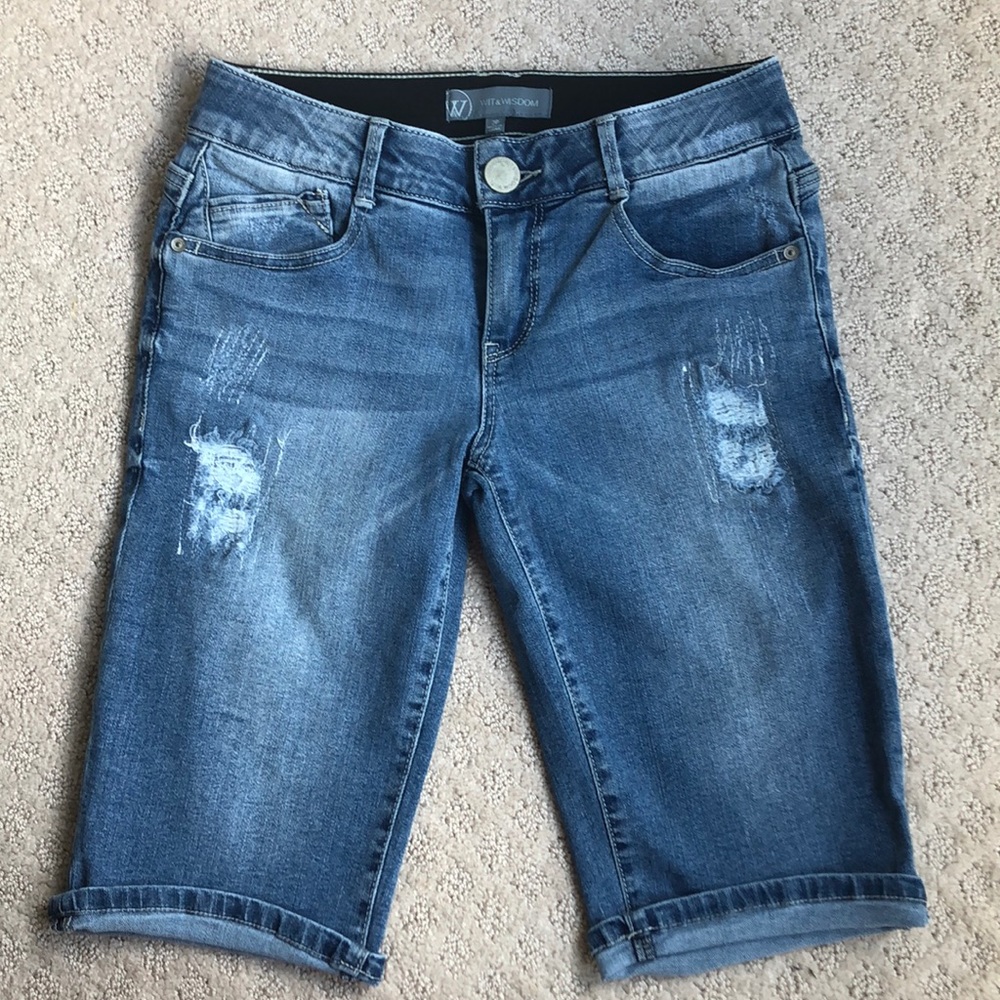 Wit & Wisdom Bermuda Shorts, Size 2P